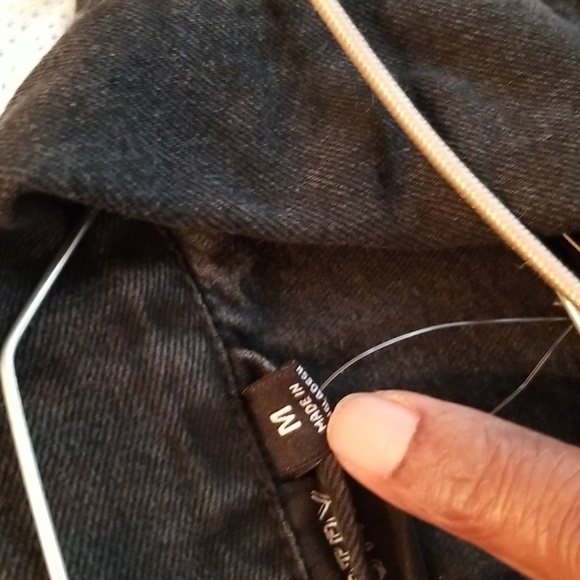 Mens Black Denim King Graffiti Jean Jacket NWT Artwork on Back - Picture 9 of 9